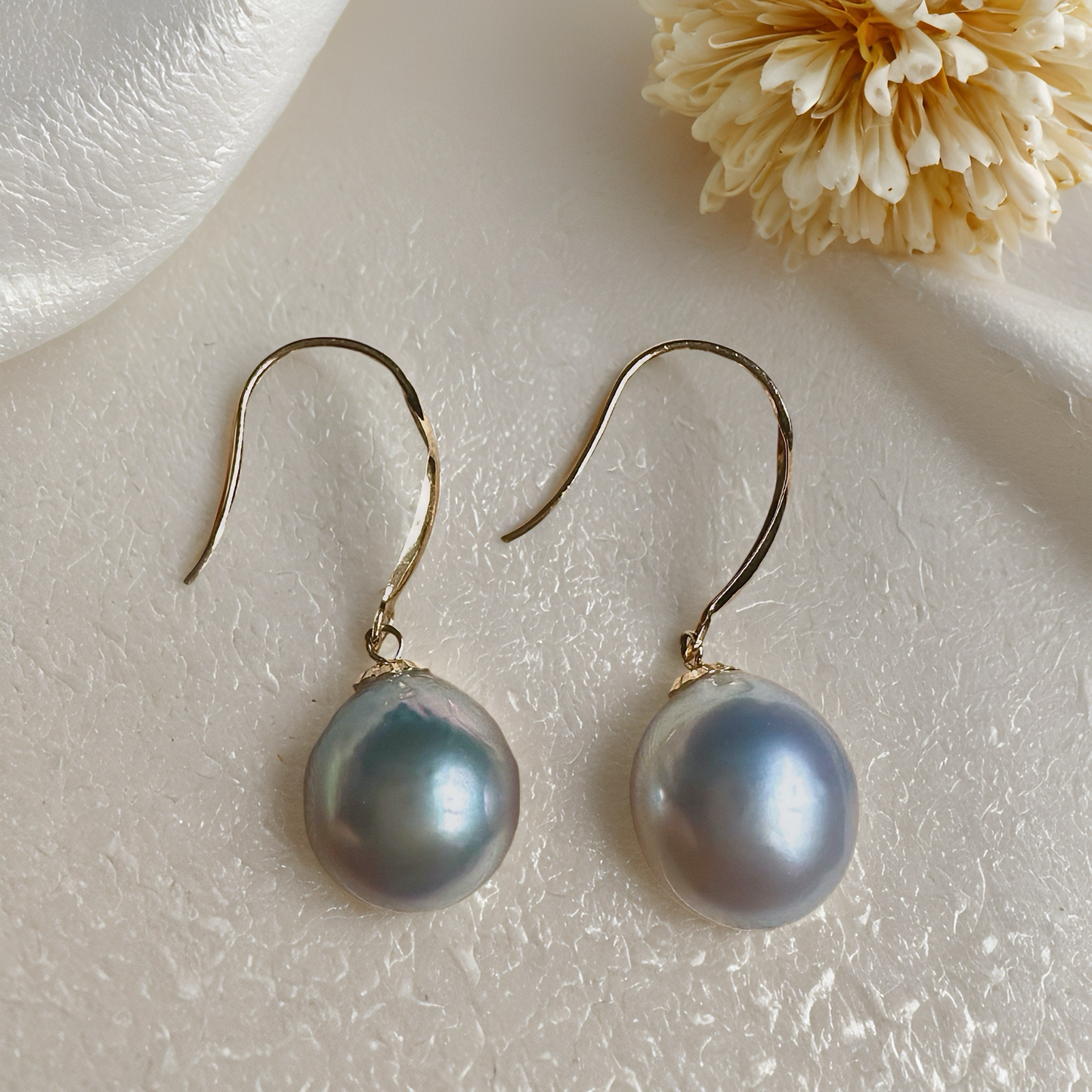 Grey South Sea Pearl Earrings – 18K Solid Gold
