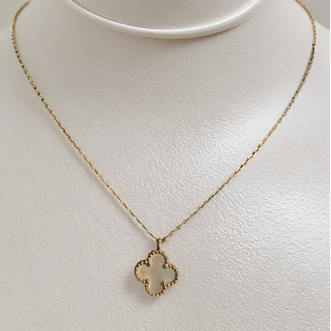 Mother-of-Pearl Clover Necklace