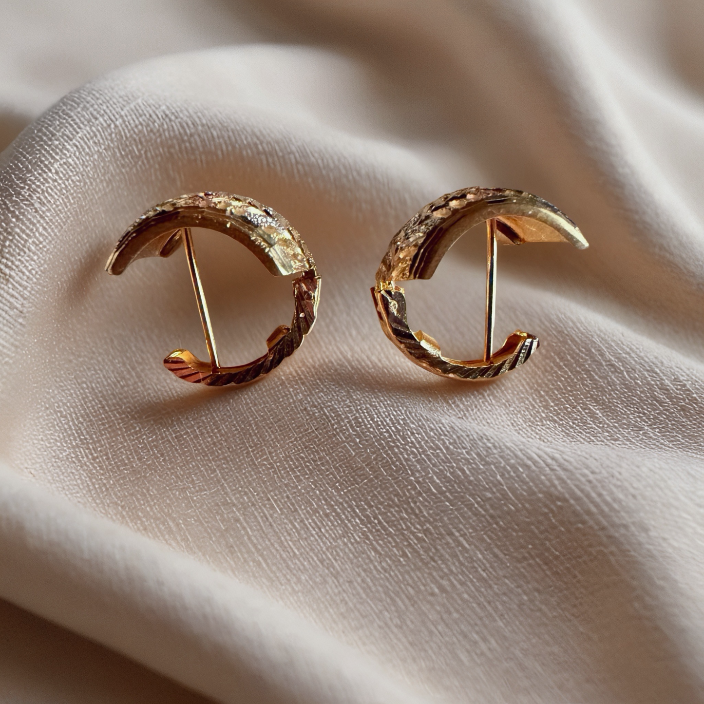 Tricolor Engraved Leaf Hoop Earrings (White, Rose & Yellow Gold)