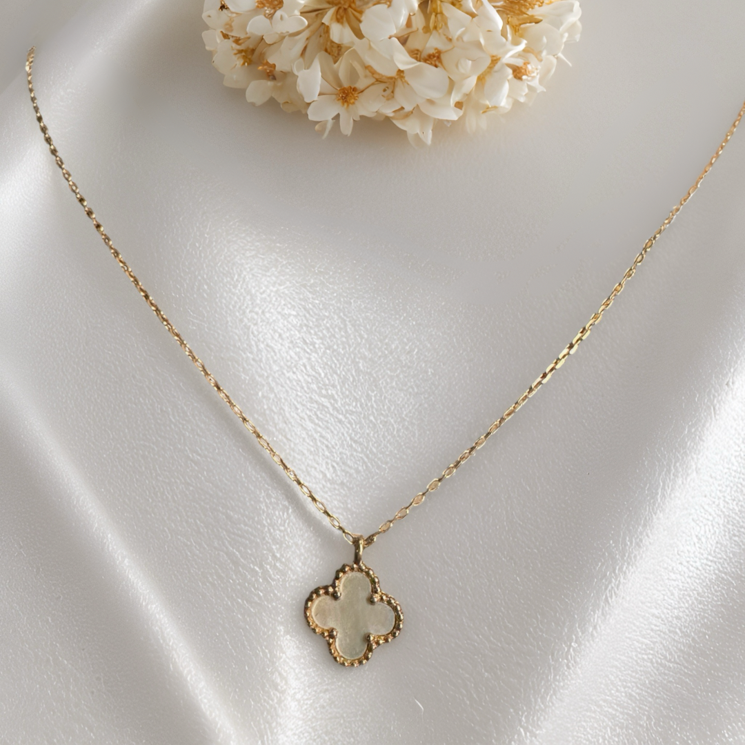 Mother-of-Pearl Clover Necklace