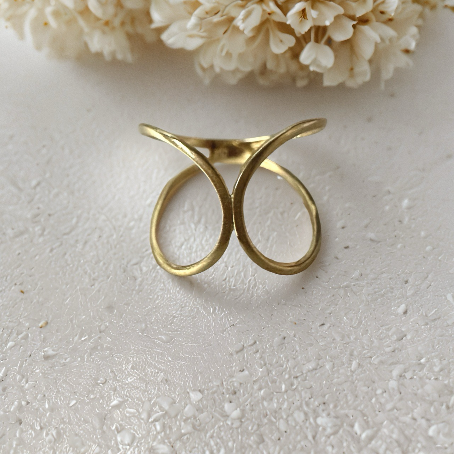 Open Curve Ring