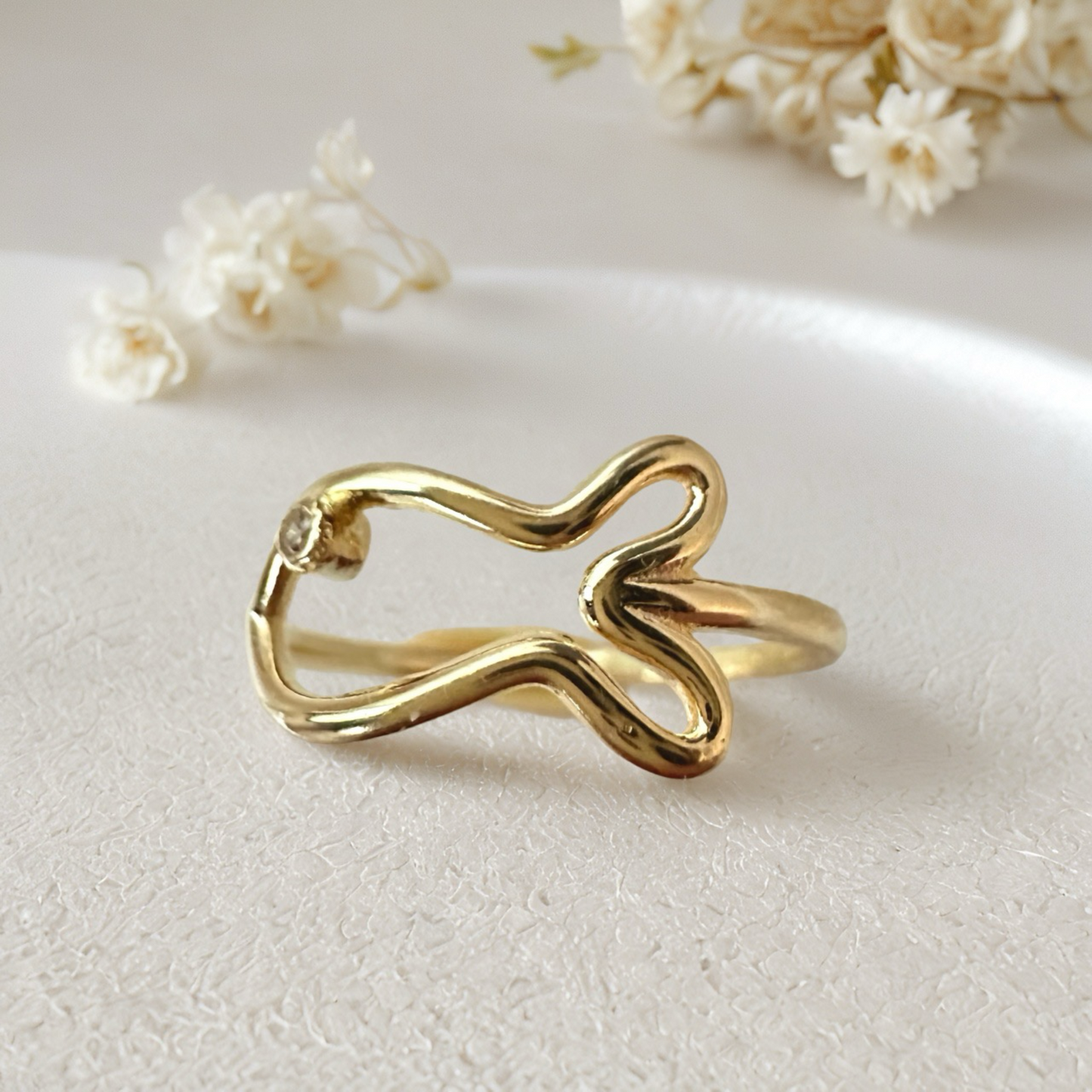 Gold Fish Outline Ring